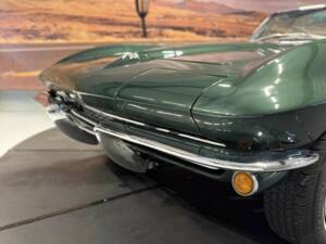 Obraz 13/50 pojazdu Chevrolet Corvette Sting Ray Convertible (1965)