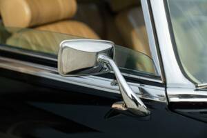 Imagen 24/50 de Jaguar E-Type V12 (2+2) (1971)