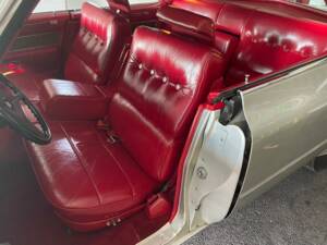 Image 31/51 de Cadillac Sedan DeVille (1970)