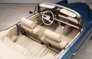 Bild 19/34 von Mercedes-Benz 250 SE (1966)