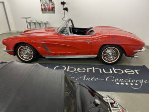 Image 7/41 of Chevrolet Corvette (1962)