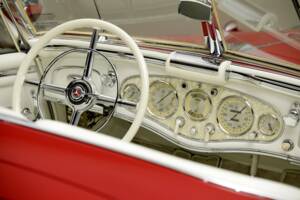 Bild 15/34 von Mercedes-Benz 500 K Cabriolet B (1934)
