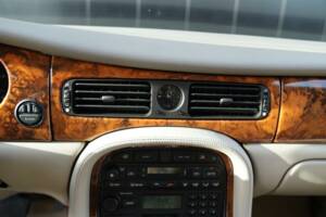 Afbeelding 19/30 van Jaguar XJ6 3.2 Sovereign (1997)