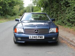 Image 2/15 of Mercedes-Benz 500 SL (1993)