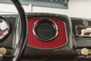 Immagine 27/36 di Porsche 356 1500 Super (1953)