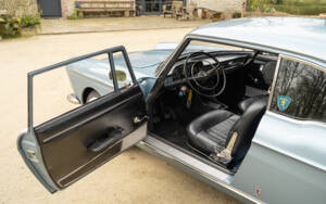 Image 50/88 of Peugeot 404 Coupé (1968)