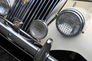 Image 36/50 of MG TF 1500 (1954)