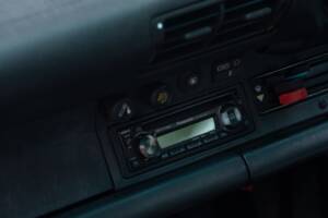 Bild 16/50 von Porsche 911 Carrera 3.2 (1988)