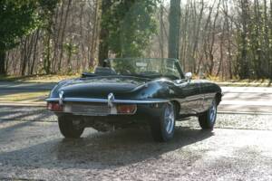 Afbeelding 7/34 van Jaguar E-Type (1971)