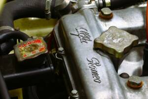 Image 22/25 of Alfa Romeo 2000 Spider Veloce (1982)