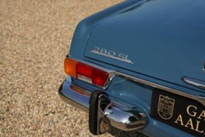 Image 11/50 of Mercedes-Benz 280 SL (1968)