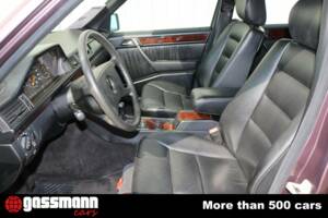 Bild 10/15 von Mercedes-Benz 300 D (1990)