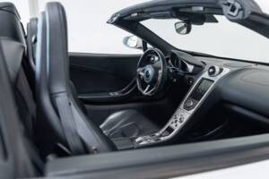 Bild 18/33 von McLaren 12C Spider (2013)