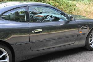 Image 18/50 de Aston Martin DB 7 Vantage (2002)