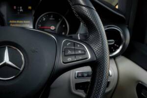 Bild 37/50 von Mercedes-Benz V 220 D (2021)