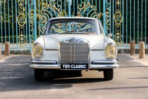 Image 1/18 of Mercedes-Benz 220 SE b (1962)