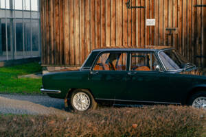 Image 57/78 of Alfa Romeo 1750 Berlina (1970)