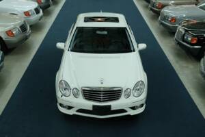 Bild 3/50 von Mercedes-Benz E 500 (2007)