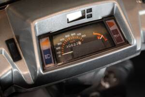 Bild 10/23 von Peugeot Metropolis 50 (1990)