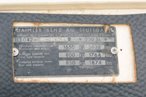 Image 55/60 of Mercedes-Benz 230 SL (1967)