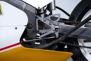 Bild 26/50 von Honda RS 250 RF (1992)