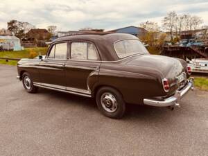 Image 2/43 of Mercedes-Benz 220 S (1956)