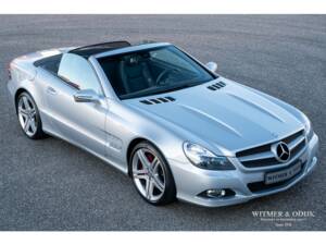 Imagen 30/36 de Mercedes-Benz SL 500 (2011)
