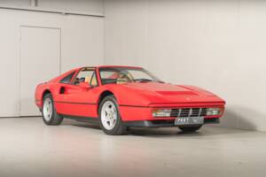 Bild 1/32 von Ferrari 328 GTS (1985)