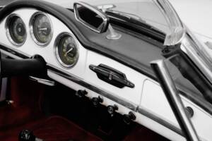 Afbeelding 28/48 van Alfa Romeo Giulia 1600 Spider (1963)