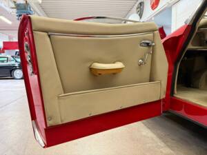 Image 5/17 of Jaguar XK 150 SE DHC (1958)