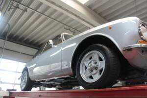 Image 10/50 of Alfa Romeo 1750 GT Veloce (1970)