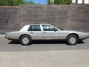 Image 4/28 of Aston Martin Lagonda (1986)