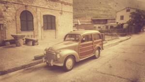 Image 2/20 of FIAT 500 C Giardiniera (1950)