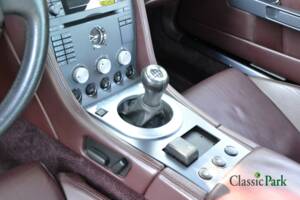 Image 31/50 de Aston Martin V8 Vantage (2005)