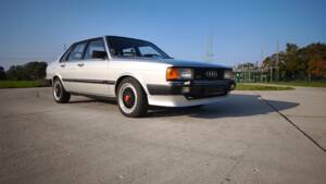 Image 36/94 de Audi 80 CD 5S (1982)