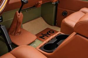 Bild 13/47 von Land Rover 90 (1990)