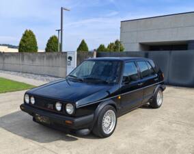 Bild 1/42 von Volkswagen Golf II GTi 16V 1.8 (1986)