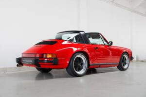 Image 31/31 of Porsche 911 Carrera 3.2 (1988)
