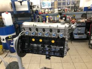 Image 21/72 of BMW 3.0 CS (1973)