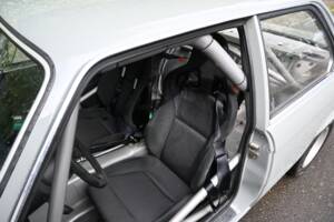 Image 40/64 of BMW 320&#x2F;4 (1977)