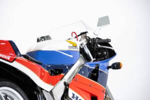 Immagine 11/48 di Honda VFR 750R RC 30 (1988)