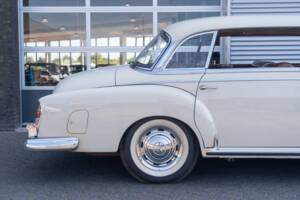Image 6/8 of Mercedes-Benz 300 d (1961)