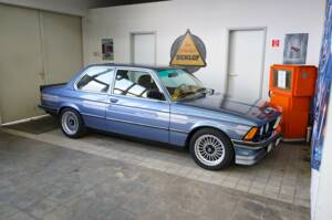 Image 55/56 of BMW 323i (1980)