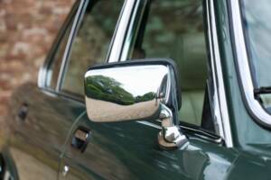 Image 47/50 of Jaguar XJ 6 4.2 (1985)