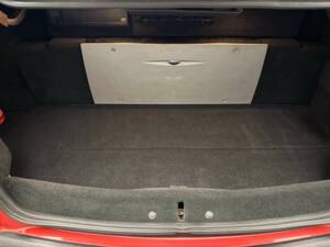 Immagine 17/18 di Aston Martin V12 Vanquish (2003)