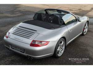 Bild 2/18 von Porsche 911 Carrera S (2005)
