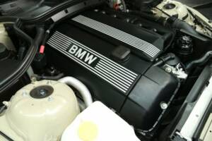 Image 25/30 of BMW Z3 2.2i (2002)