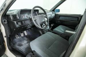 Image 11/50 of Volvo 740 GL (1987)