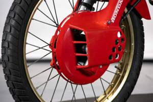 Bild 49/50 von Honda NX 650 Dominator (1990)