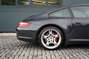 Bild 23/50 von Porsche 911 Carrera 4S (2007)
